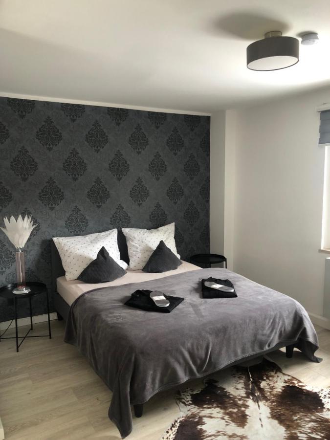 Body Kult Loft - Modernes Appartement Mit 2 Separaten Schlafzimmern Zwickau Exterior photo